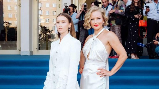 Юлия Пересильд о поддержке дочери и музыкальных планах с Ваней Дмитриенко