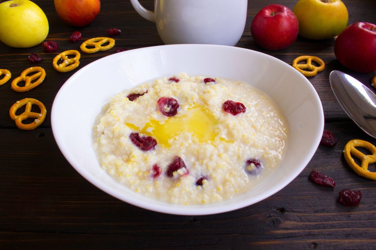 Сладкая пшенная каша с вяленой клюквой: новый взгляд на привычное блюдо