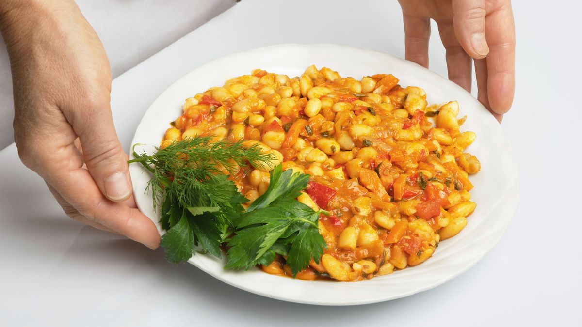 Пьяная фасоль: идеальный гарнир, который покорит даже противников бобов