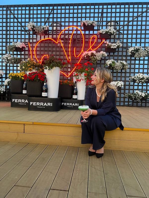 ����� ���������������� ���� � ��������� La Vue �� ����������� ����������