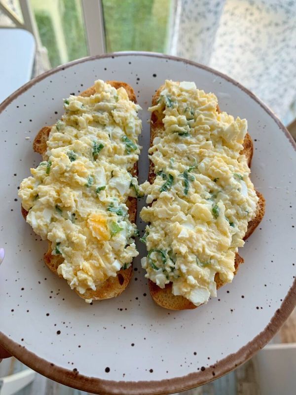 10 рецептов бутербродов: разнообразьте завтрак каждый день