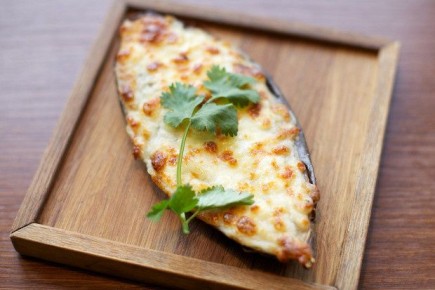 Баклажаны с сулугуни и помидорами: грузинские мотивы прямо на вашей кухне