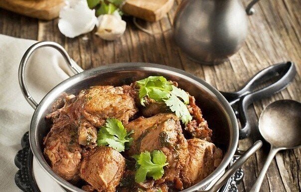 Нежное мясо с медом и сметаной, запеченное до совершенства