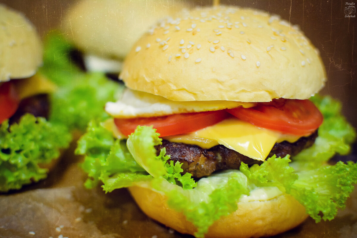 Вкусные домашние бургеры со свиной котлетой, которые стоит попробовать
