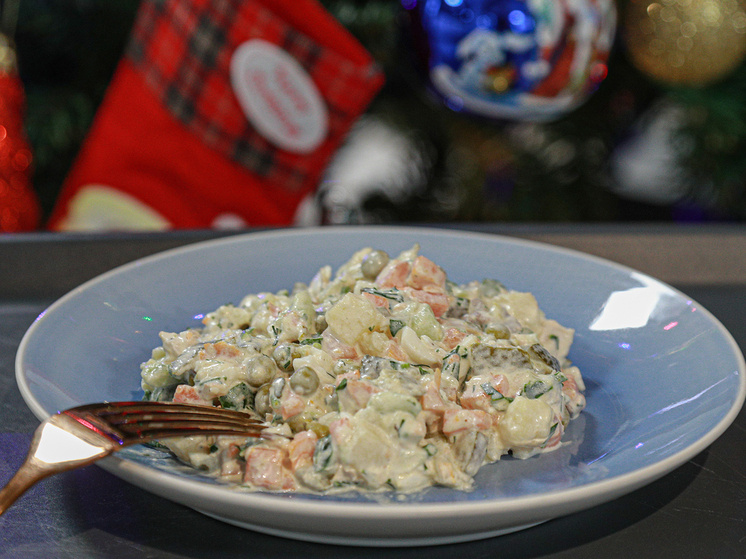 Как сделать новогодний стол легким и полезным: секреты здорового праздника