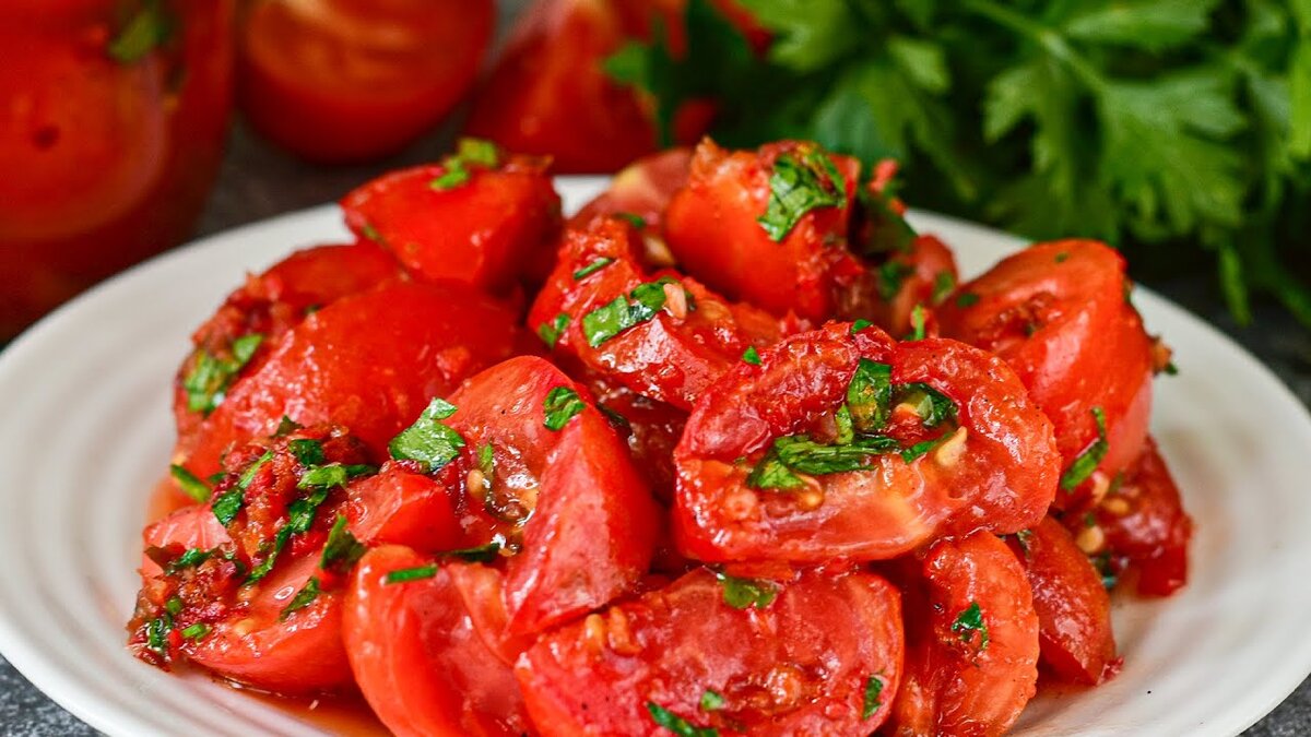 Попробуйте острые помидоры по-корейски: закуска, которая покорит ваши вкусовые рецепторы