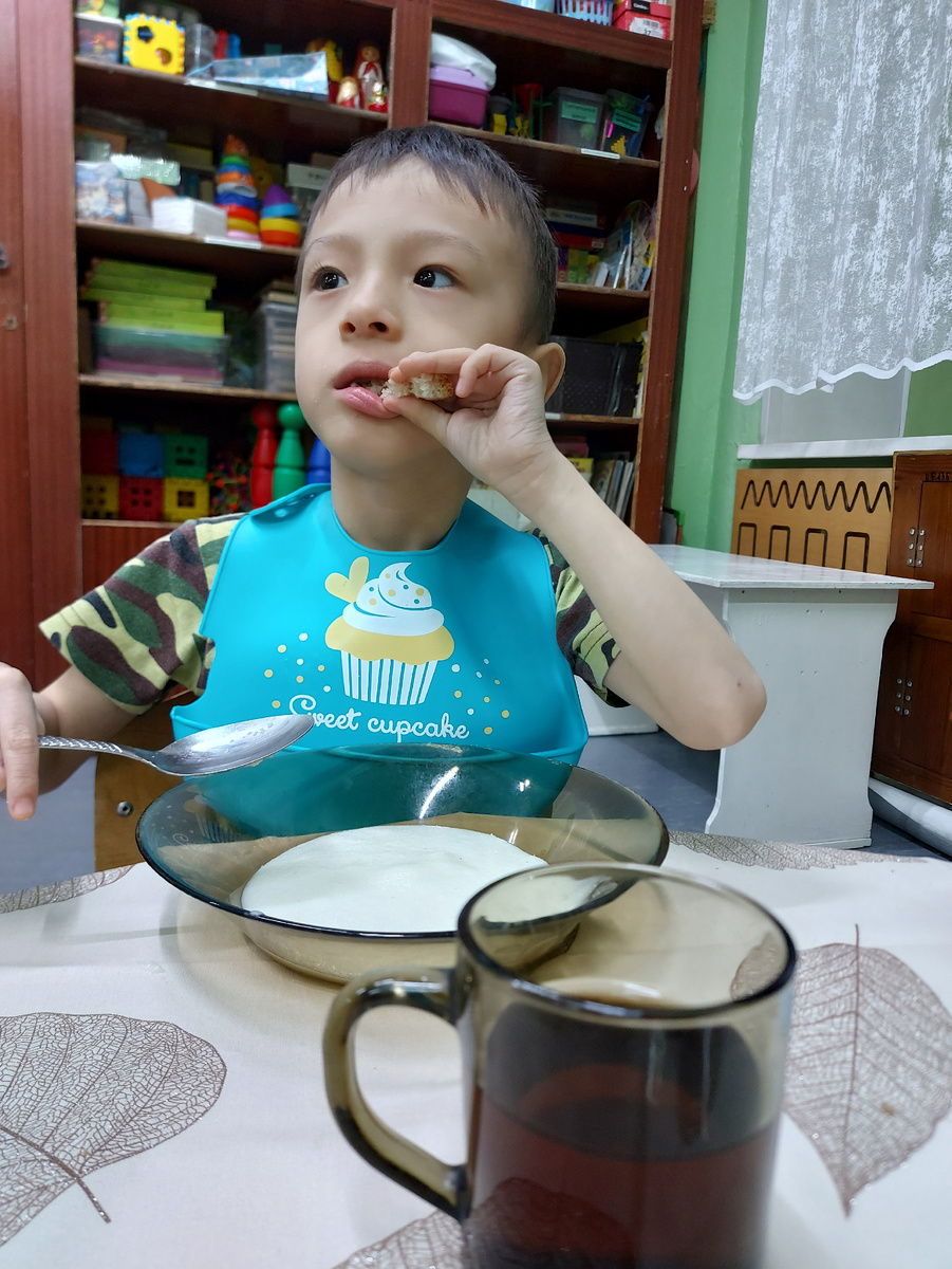 Завтрак с кашей: витаминный заряд для маленьких непосед