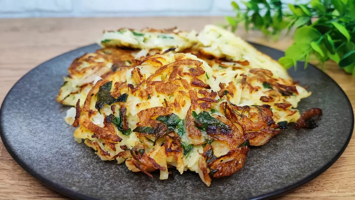 Луковые драники: простой и вкусный рецепт для всей семьи