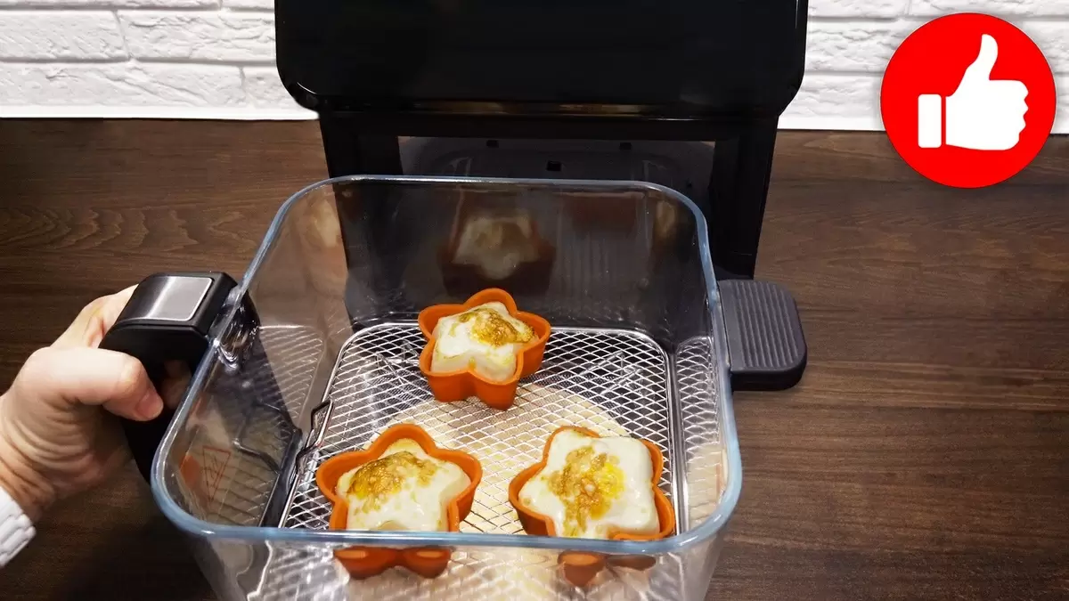 Яичница за 10 минут: новый способ приготовления в аэрогриле