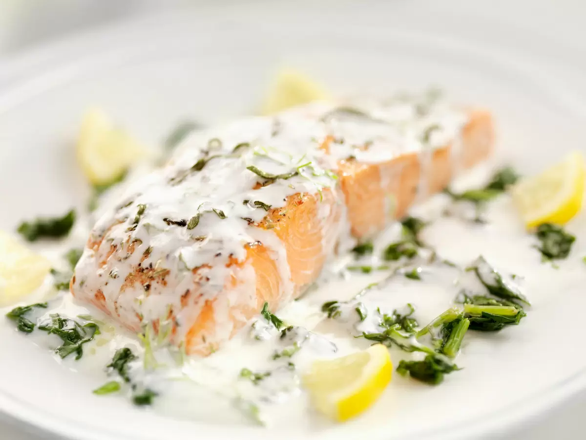 Нежная горбуша на пару: пошаговый рецепт с изысканным соусом