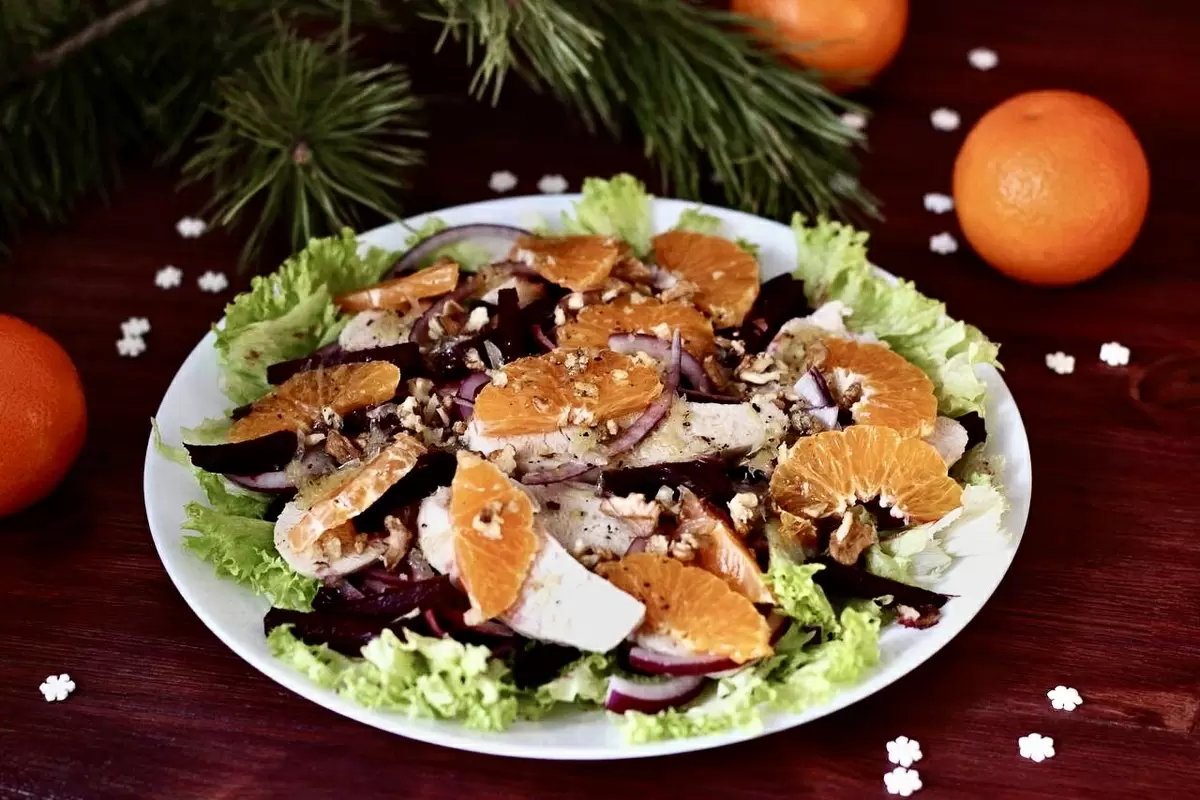 Удивительный салат с куриной грудкой и нотками клементина