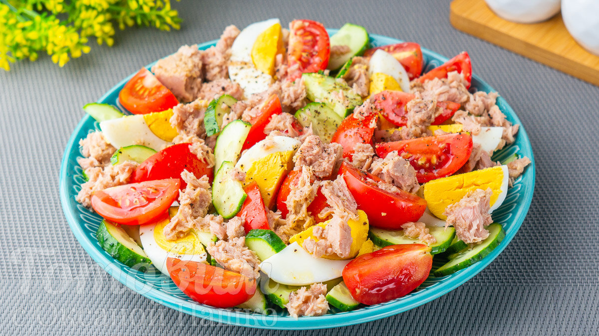 Летний салат с тунцом: быстро и вкусно за 10 минут