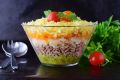 Печеночный салат с солеными огурцами: вкусное разнообразие для вашего стола