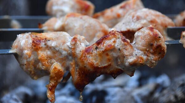 Как выбрать мясо для идеального шашлыка: советы на майские выходные