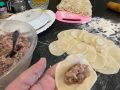 Как сделать домашние пельмени еще более вкусными: секреты улучшения фарша