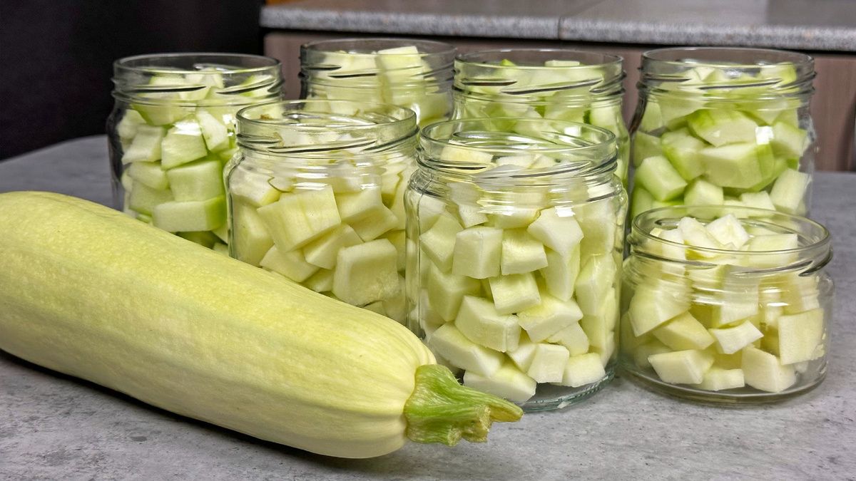 Кабачковые заготовки: лучшие рецепты для зимних запасов