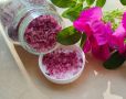 Розовый сахар: как превращать лепестки в кулинарное волшебство